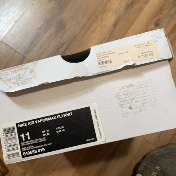 2017 Nike Air Vapormax Flyknit Grey Multi Color - Picture 12 of 12